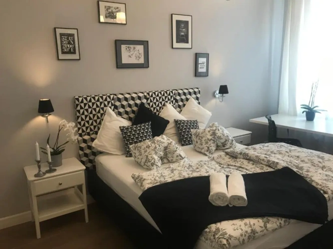 2 Bedrooms Apartment