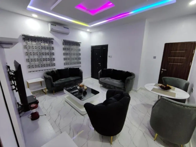 2 Bedrooms Apartment
