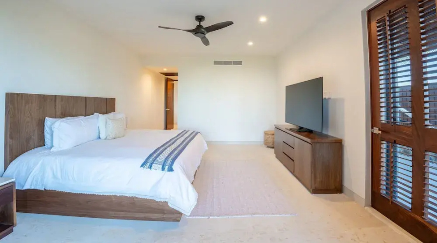 Tau Residences