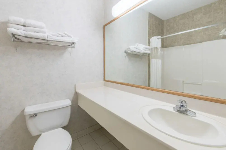 Ramada Limited Suites Bismarck
