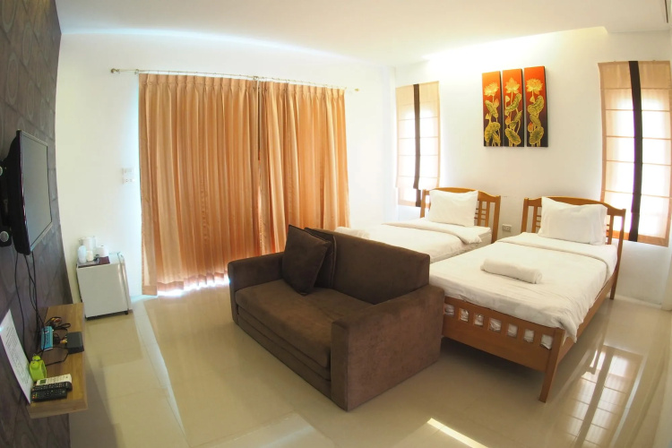 Phetnamneung Resort