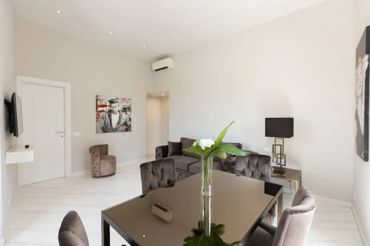 2 Bedrooms Deluxe Apartment with city view