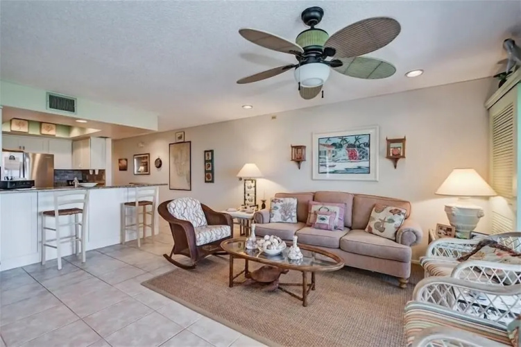 Turtleback 09 3 Bedroom Villa by RedAwning