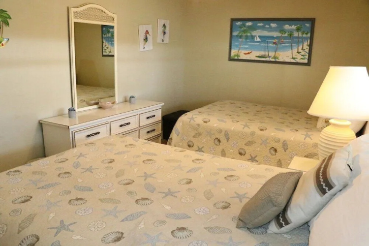 Jamaica Royale 099 - 2 Br Condo