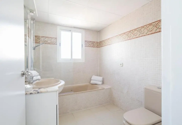 1 Bedroom Double Apartment
