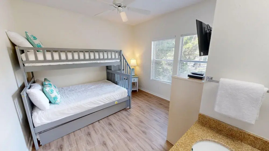 Sandpiper Cove 9141 3 Bedroom Condo by RedAwning