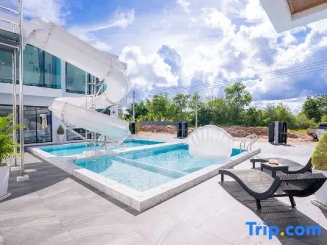 Dolla PoolVilla Pattaya  Bang Saray Beach 1 km.