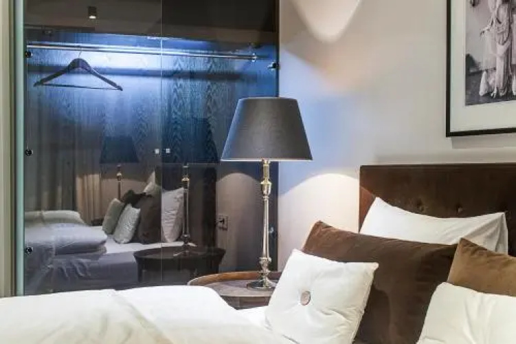 Frost Boutique Hotel