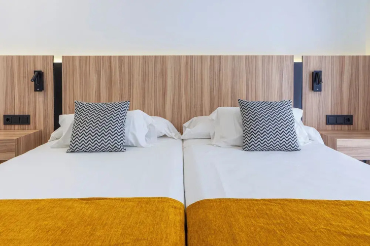 Apartamentos La Laguna Fase II