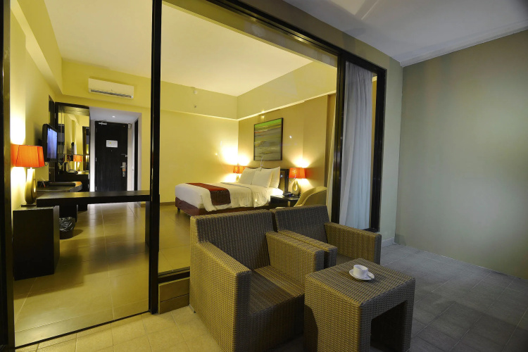 100 Sunset Hotel Managed by Eagle Eyes