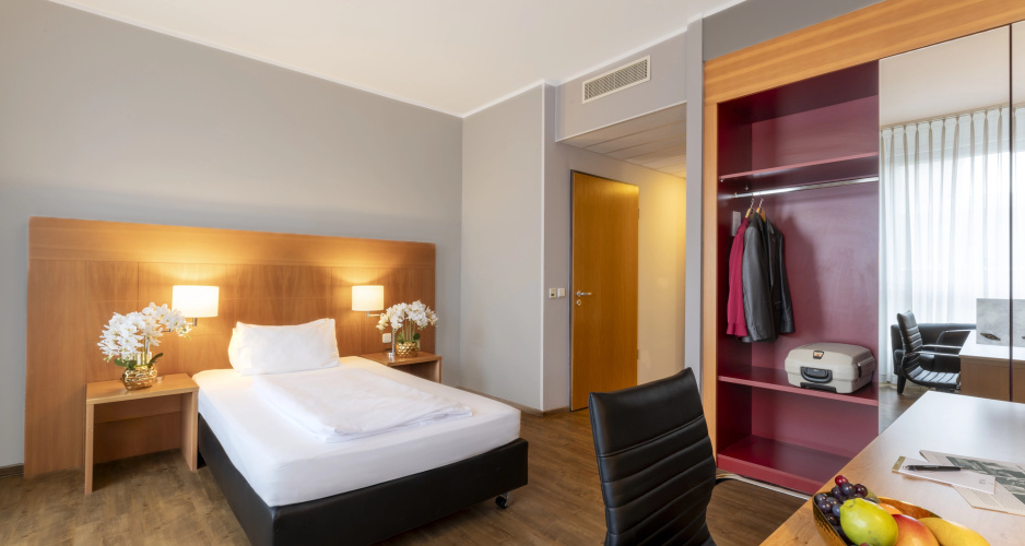 Plaza Premium Koln