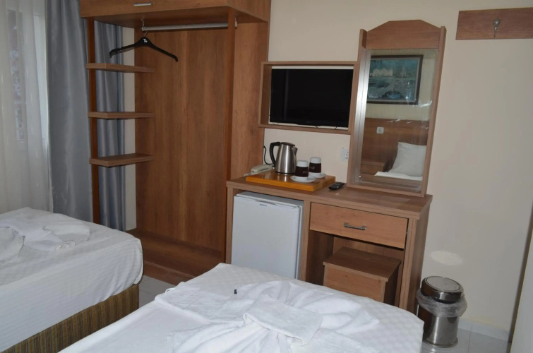 Dilhan Hotel