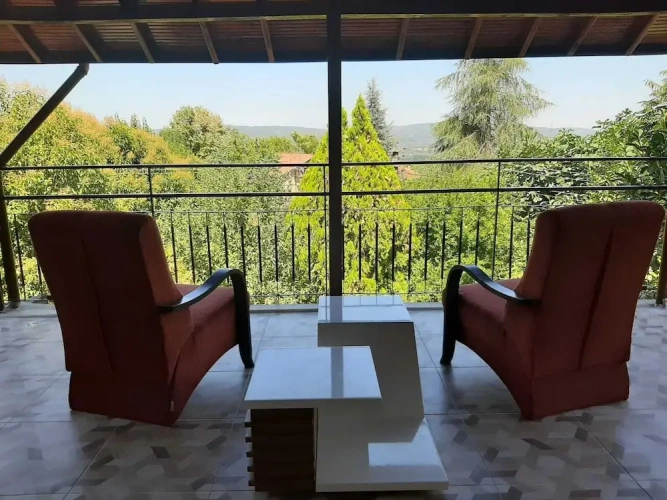 2 Bedrooms Suite with balcony and with lake view