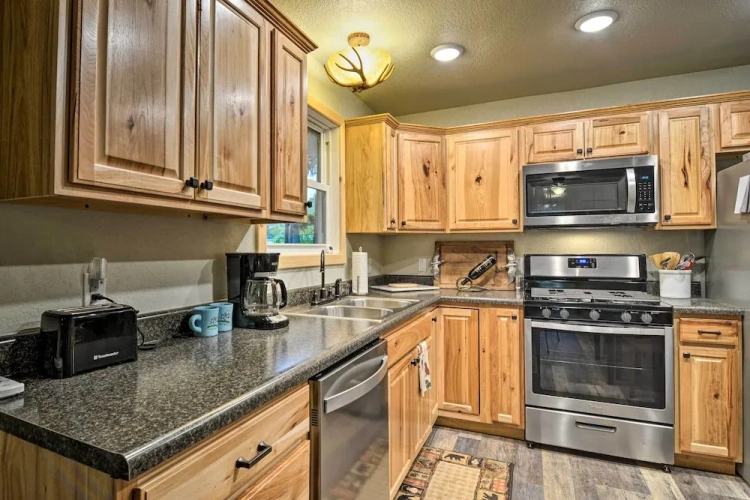 2 Bedrooms Cottage