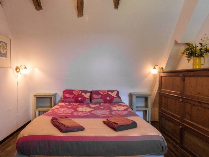 3 Bedrooms Classic Cottage