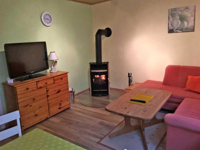 2 Bedrooms Cottage