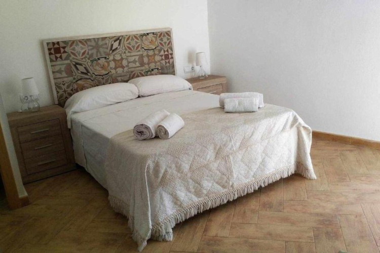 6 Bedrooms Cottage