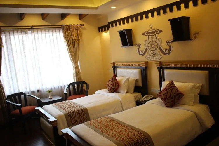 Deluxe Twin room with balcony