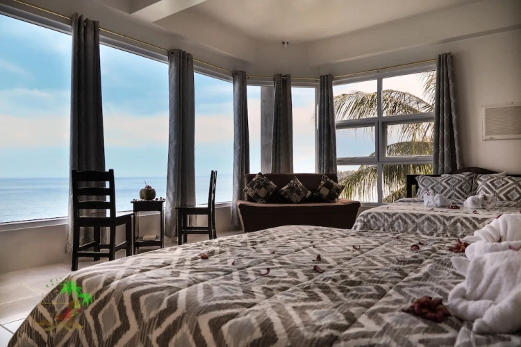 Standard Quadruple Family room with ocean view