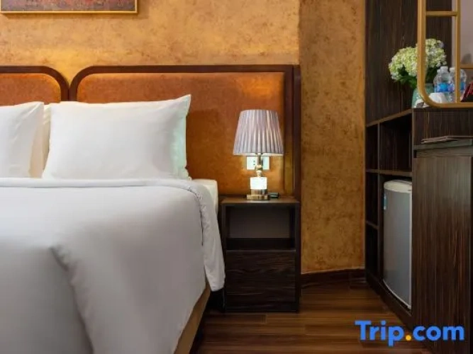 Premier Quadruple Suite with city view