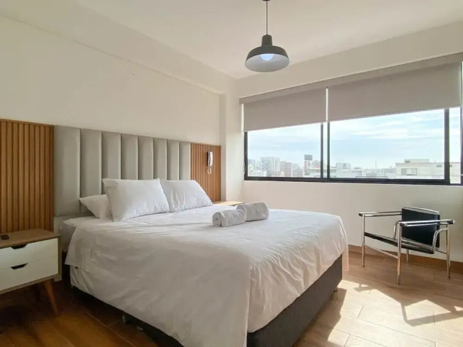 Lovely 2BR With Balcony in Miraflores