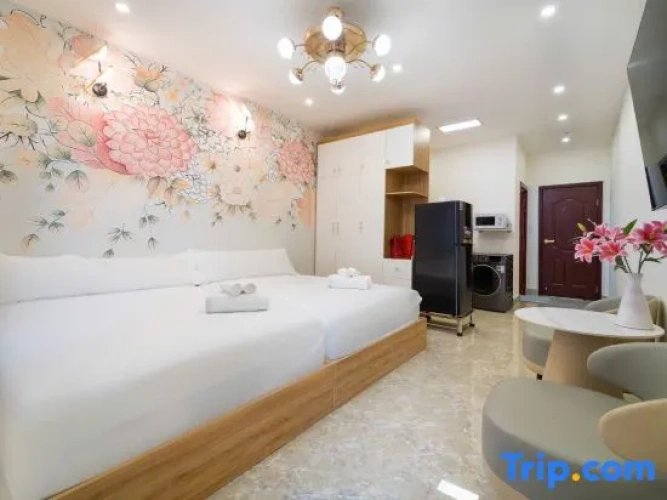 Standard Quadruple Family room