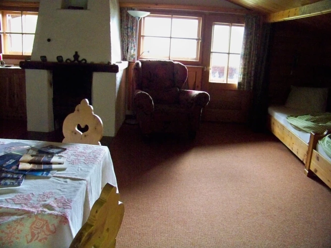 1 Bedroom Standard Quadruple room with mountain view