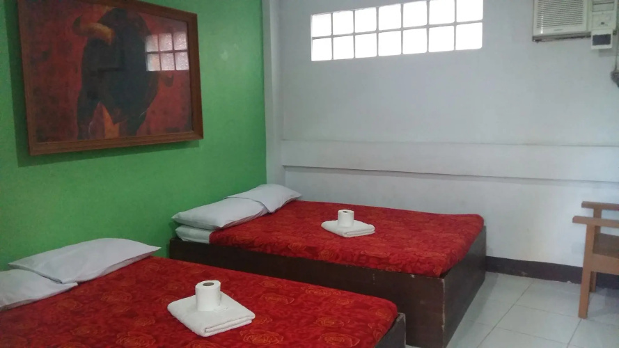 Antonios Pension House