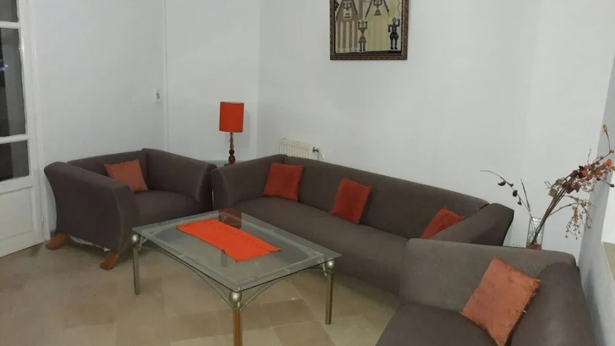 3 Bedrooms Apartment
