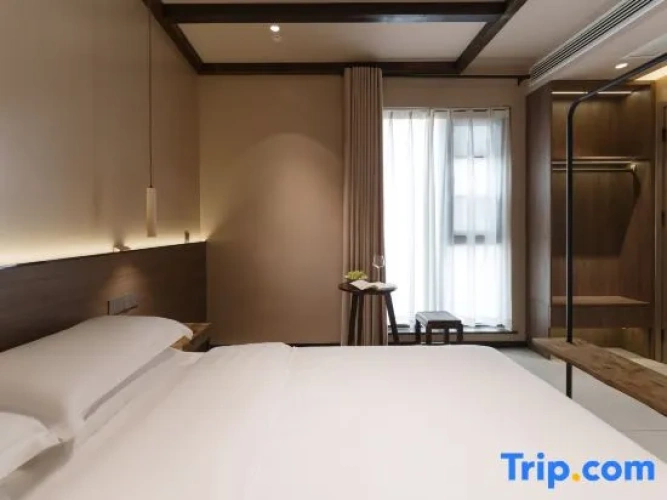 Standard Double room with courtyard view