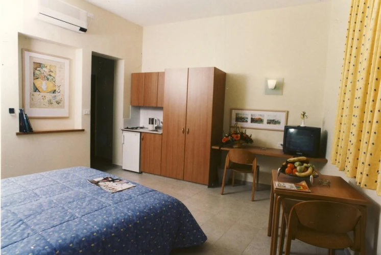 Alon Hotel
