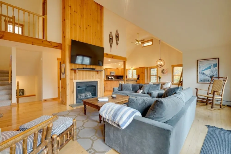 4 Bedrooms Cottage
