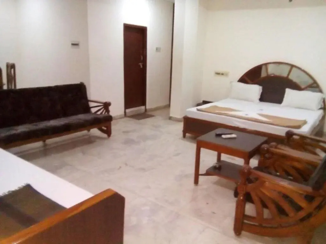 Collection O Poojith Residency