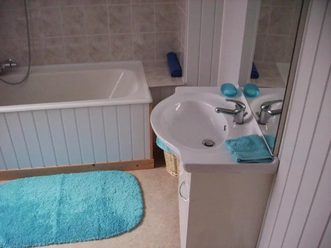 3 Bedrooms Cottage