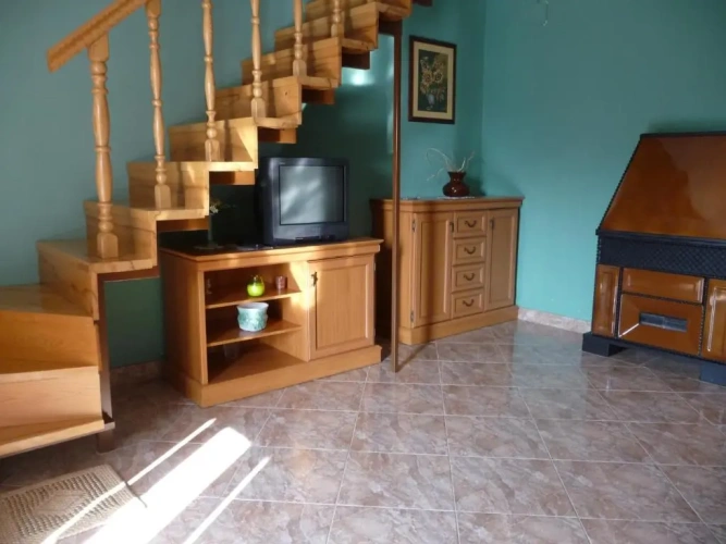 3 Bedrooms Apartment