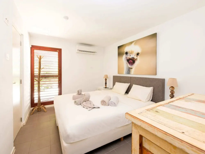 Spacious Villa Near Beach