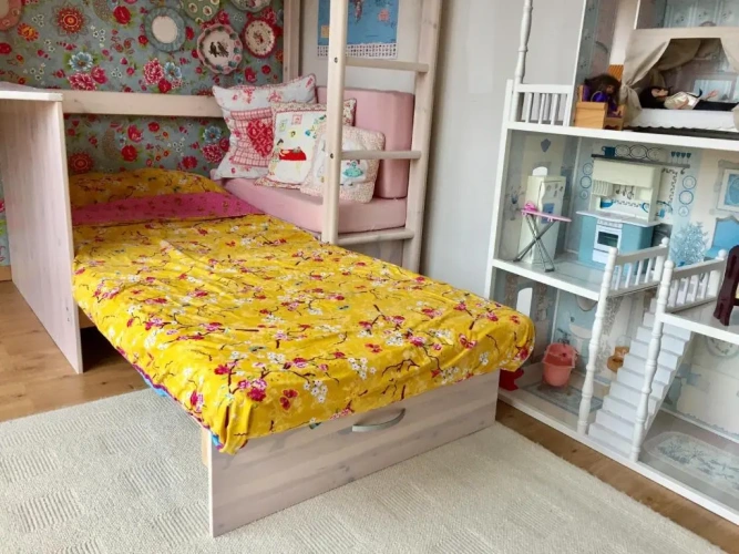4 Bedrooms Cottage