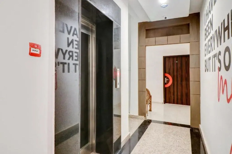 Hotel Premier Inn by OYO Rooms