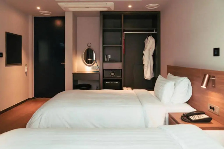 HOMES Red Myeongdong