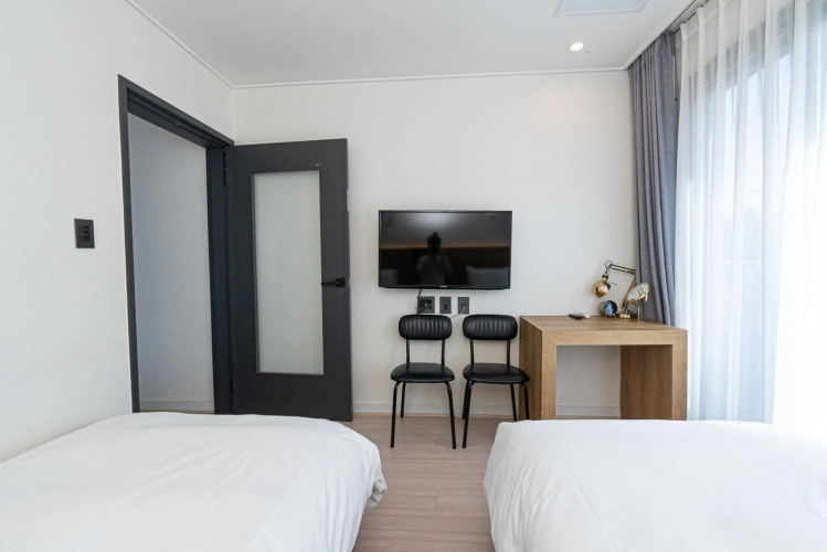 Hotel The Grang Jungmun