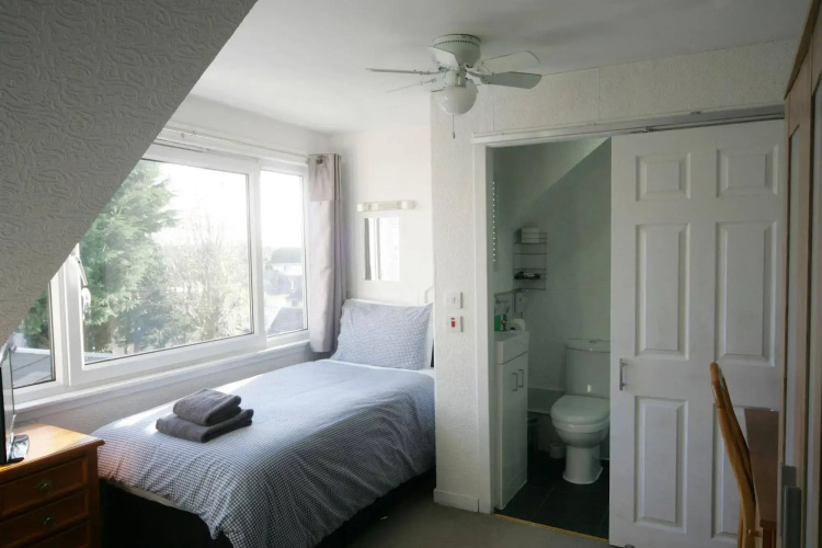 Dean Park Guest House