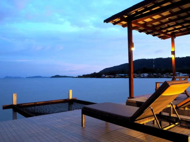Deluxe Double room with balcony and with sea view