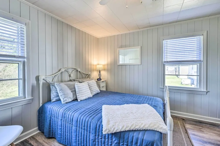 2 Bedrooms Cottage