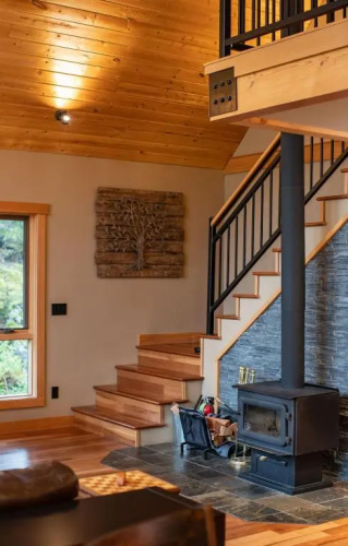 Begbie Snug by Revelstoke Vacations