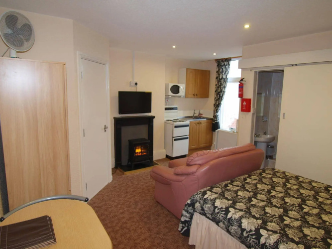 Waverley House Apartments