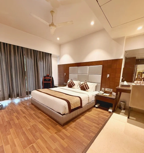 1 Bedroom Business Double room with city view