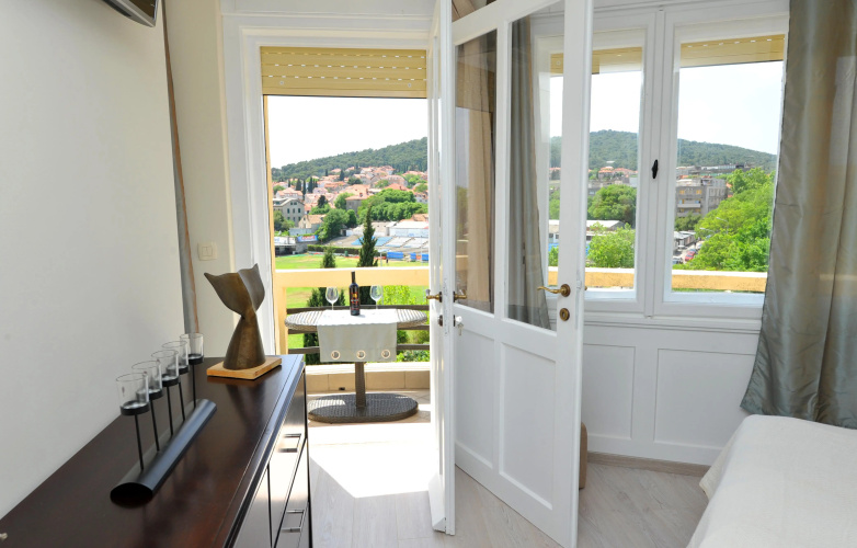 Metropole Luxury Rooms