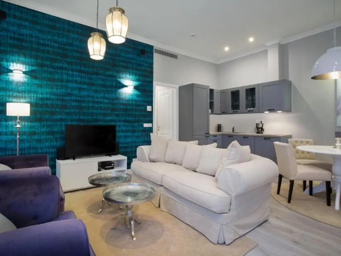 2 Bedrooms Apartment