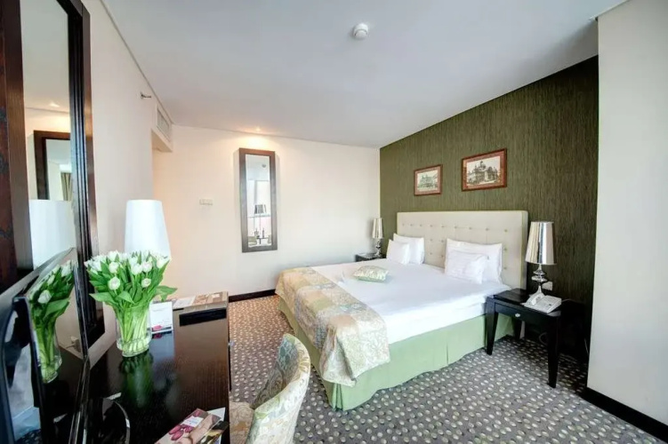 Golden Tulip Victoria Bucarest