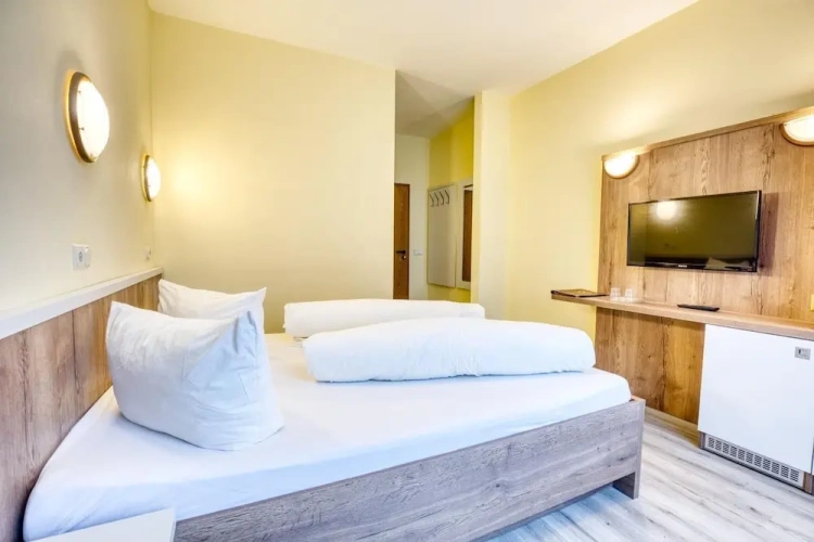 Standard Double room with garden view